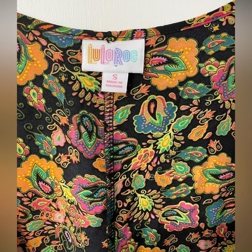 Lularoe Lindsay Kimono Size Small LIKE NEW - Picture 3 of 5